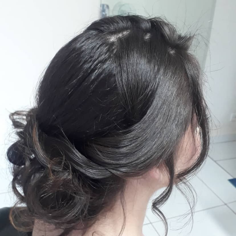 Andreia Cristina Studio Hair